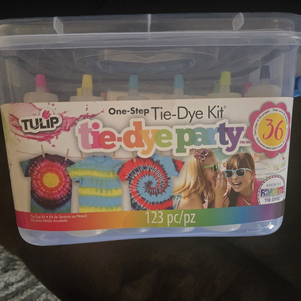 Tulip 36 count Tye dye kit